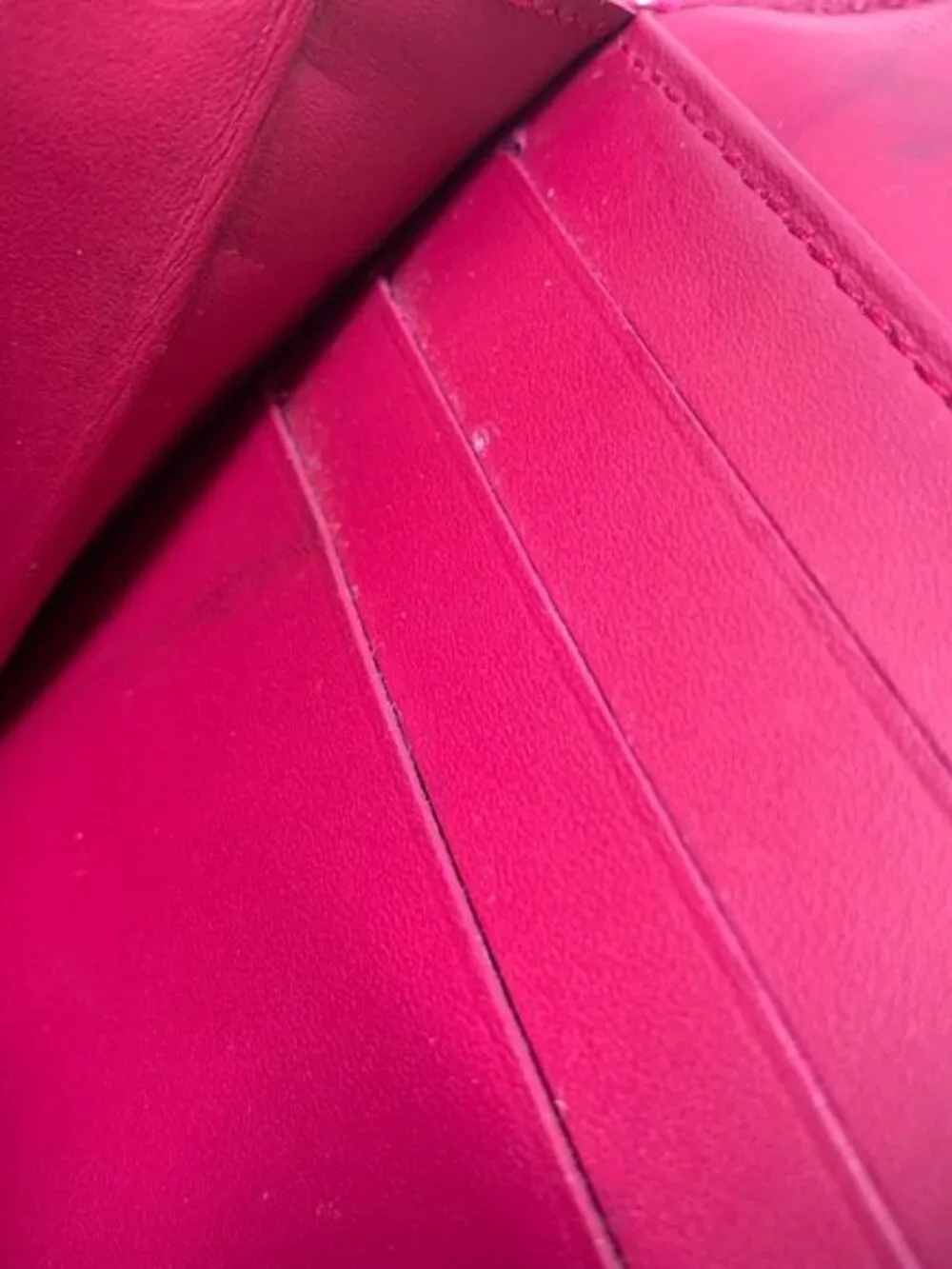 Louis Vuitton Monogram Vernis pink wallet
